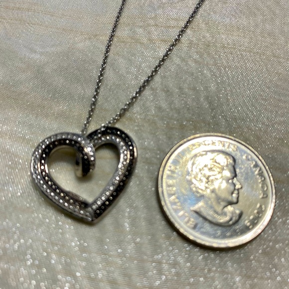 Heart Necklace - Picture 1 of 2
